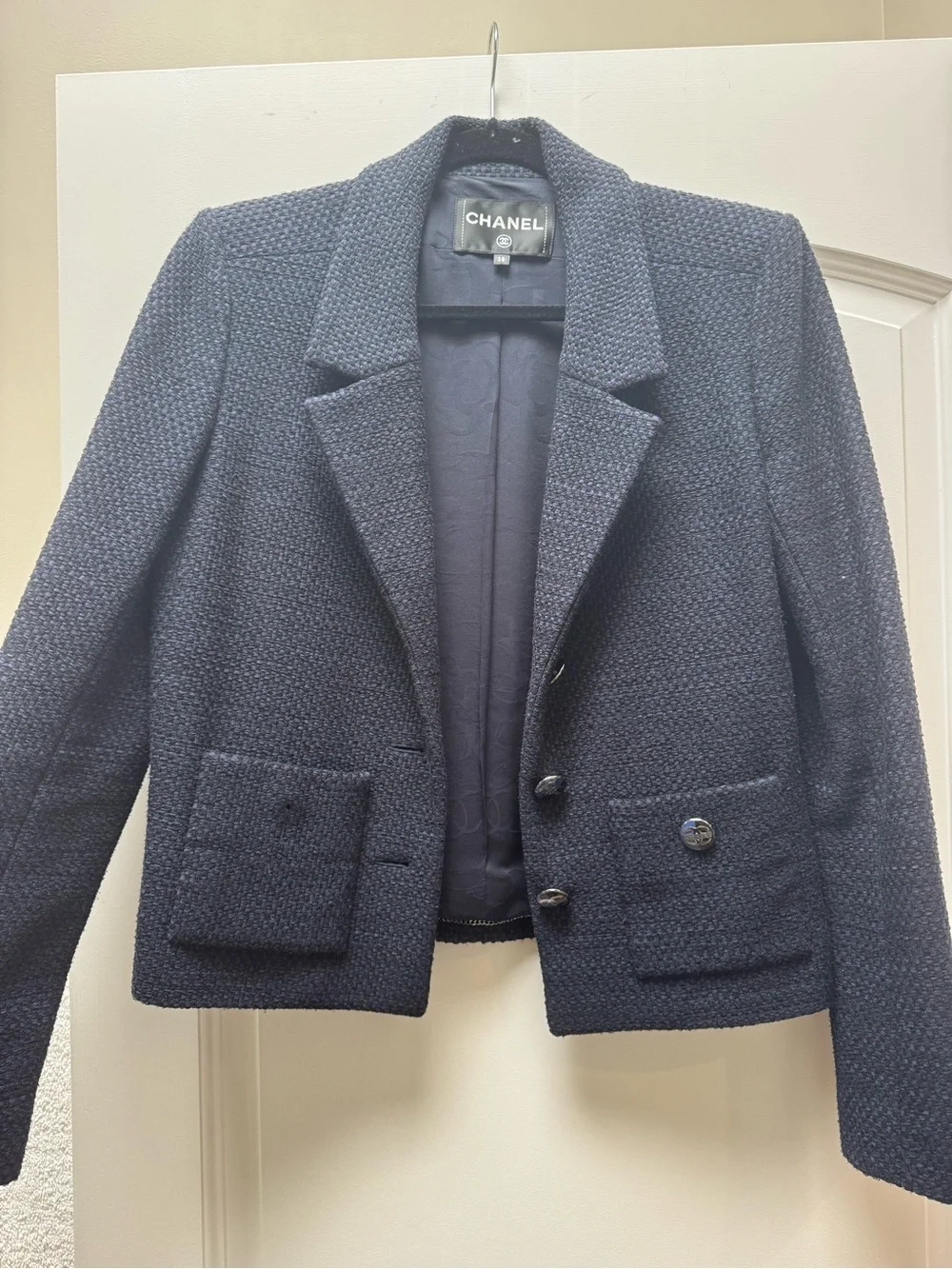 CHANEL Navy Textured Tweed Blazer Jacket CC Logo Buttons FR 38 US 6